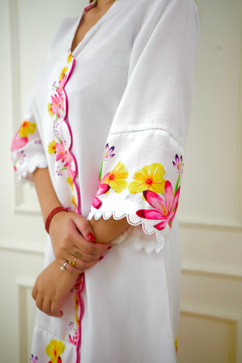 Mahira White Floral Pakistani Kurta Set